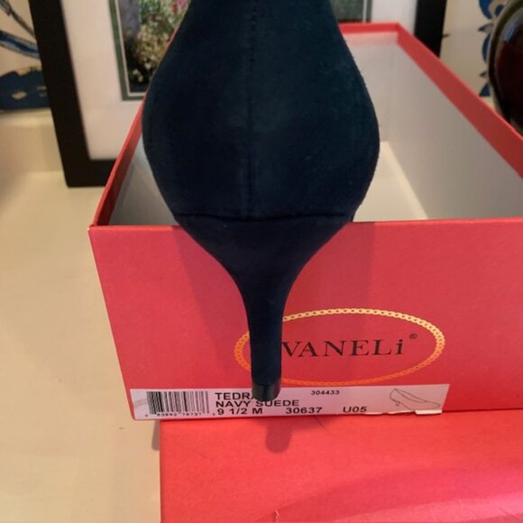 Vaneli Tedra Blue Suede Pumps Size 9.5M - Picture 3 of 8